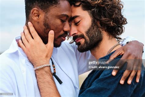 Interracial Gay Kiss Interracial Gay Kiss