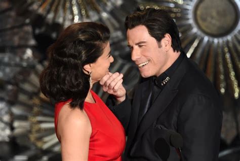 John Travolta Got Real Weird At The 2015 Oscars Kisses And Hand Grabs John Travolta Got Real Weird At The 2015 Oscars Kisses And Hand Grabs