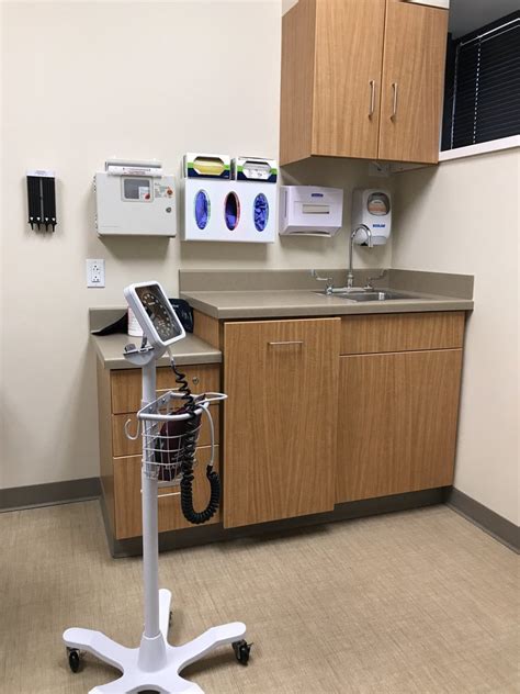 Uw Health Union Corners Clinic Updated April 2025 10 Reviews 2402 Uw Health Union Corners Clinic Updated April 2025 10 Reviews 2402